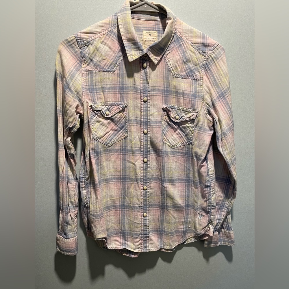 American Eagle Vintage plaid pastel boyfriend cut-Size Snap style no buttons